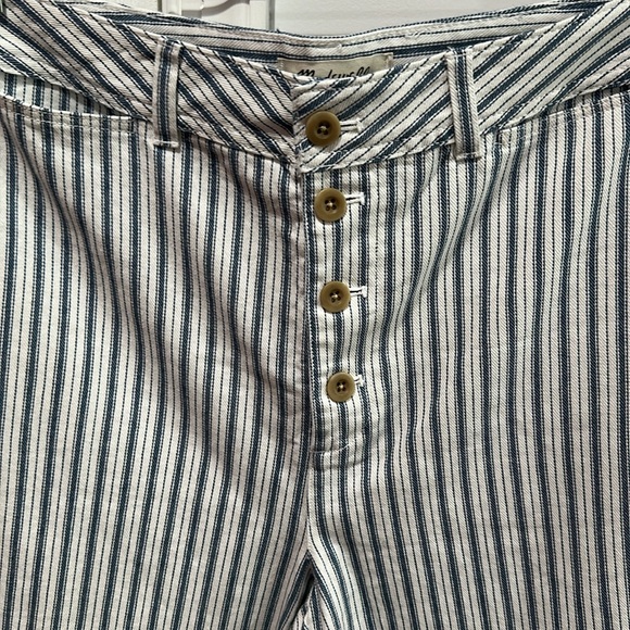 MADEWELL Emmett Railroad Stripe Wide Leg Cropped Jeans
Size 32 - Picture 3 of 12
